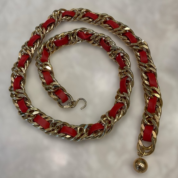 Heavy gold chain belt with red leather intertwined, 37” total length - Picture 1 of 8